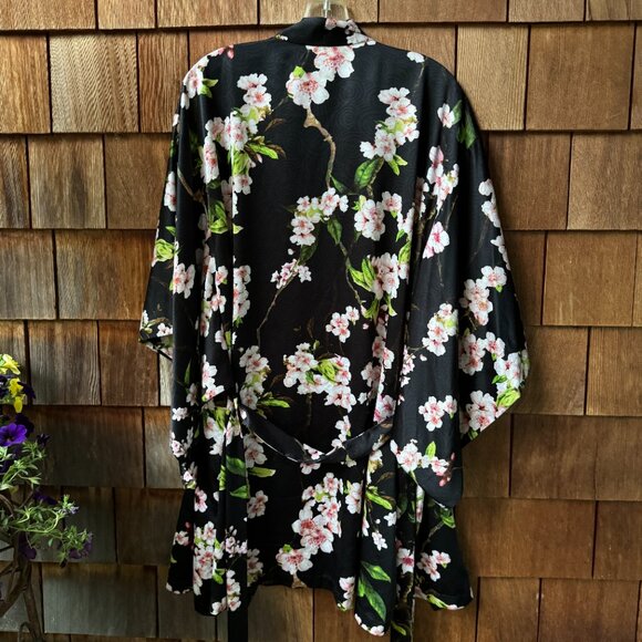 EUC Natori Cherry Blossom Print Kimono Floral Feminine Elegant in Women's Large - Picture 5 of 7